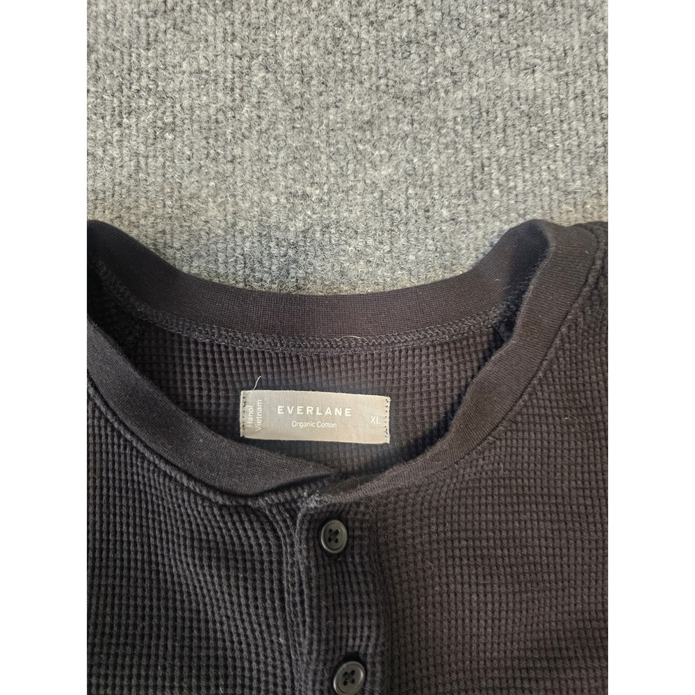 Everlane Men's Henley Waffle Knit Thermal Shirt Size XL Black Organic Cotton - Picture 4 of 7